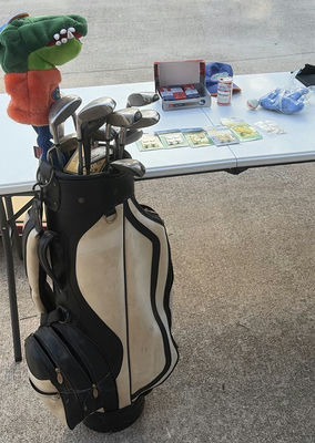 Golf bag with clubs and assorted accessories - Image 1 of 12