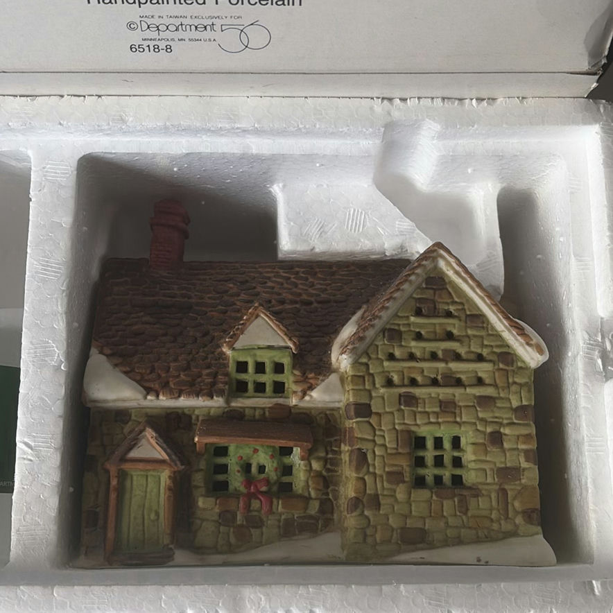 Dickens Village Collection hand-painted porcelain cottages - image 9 of 9
