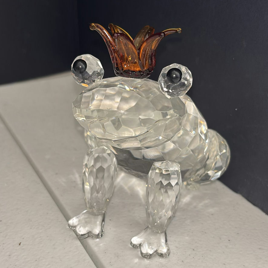 Assorted Glass Figurines and Mineral Decor Pieces - image 8 of 9