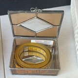 Assorted household decor and utility items - thumbnail 7 of 8