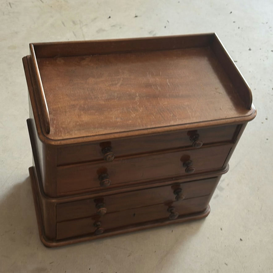 Wooden four-drawer dresser with raised top edge - image 3 of 5