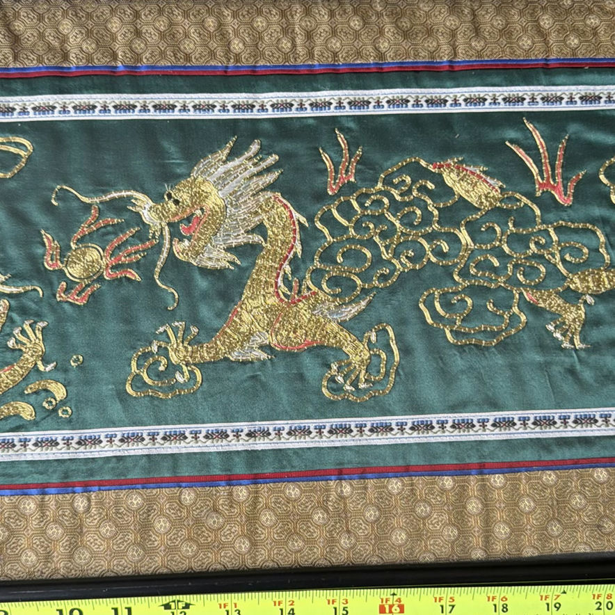 Two framed Chinese silk embroidery panels with dragon and folk scenes - image 5 of 9