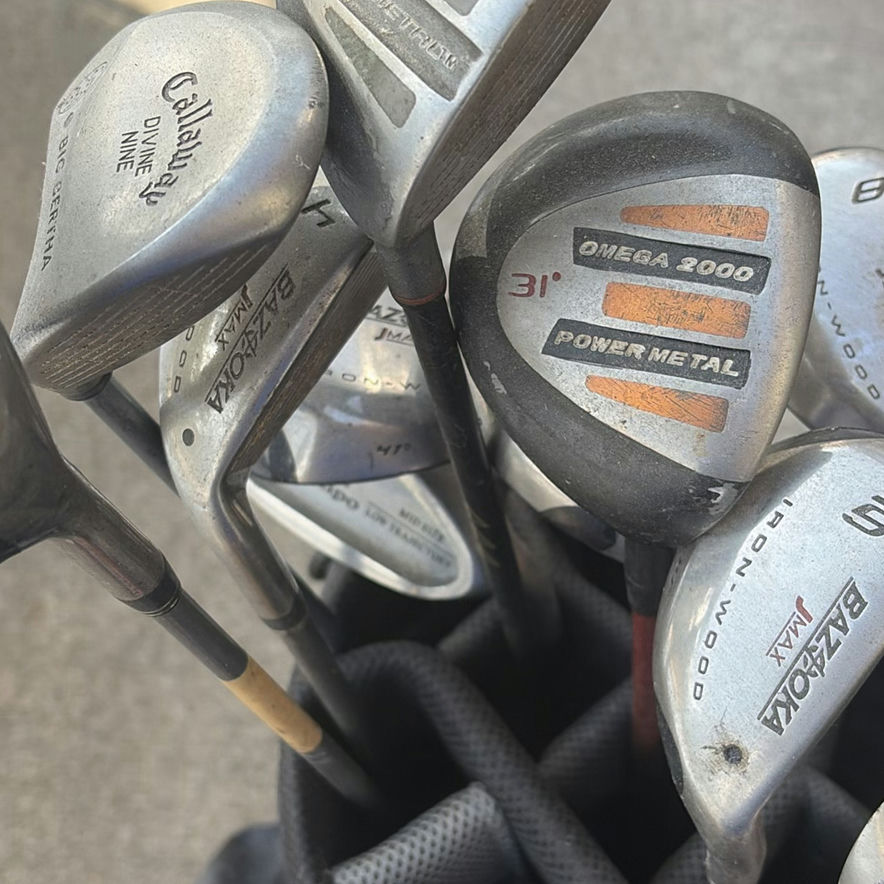 Burton golf bag with multiple golf clubs - image 6 of 7