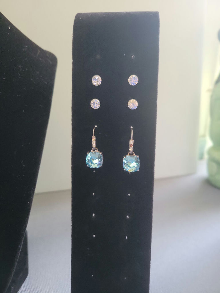 Turquoise Jewelry Collection with Necklaces, Bracelet, Ring, and Earrings - image 10 of 11