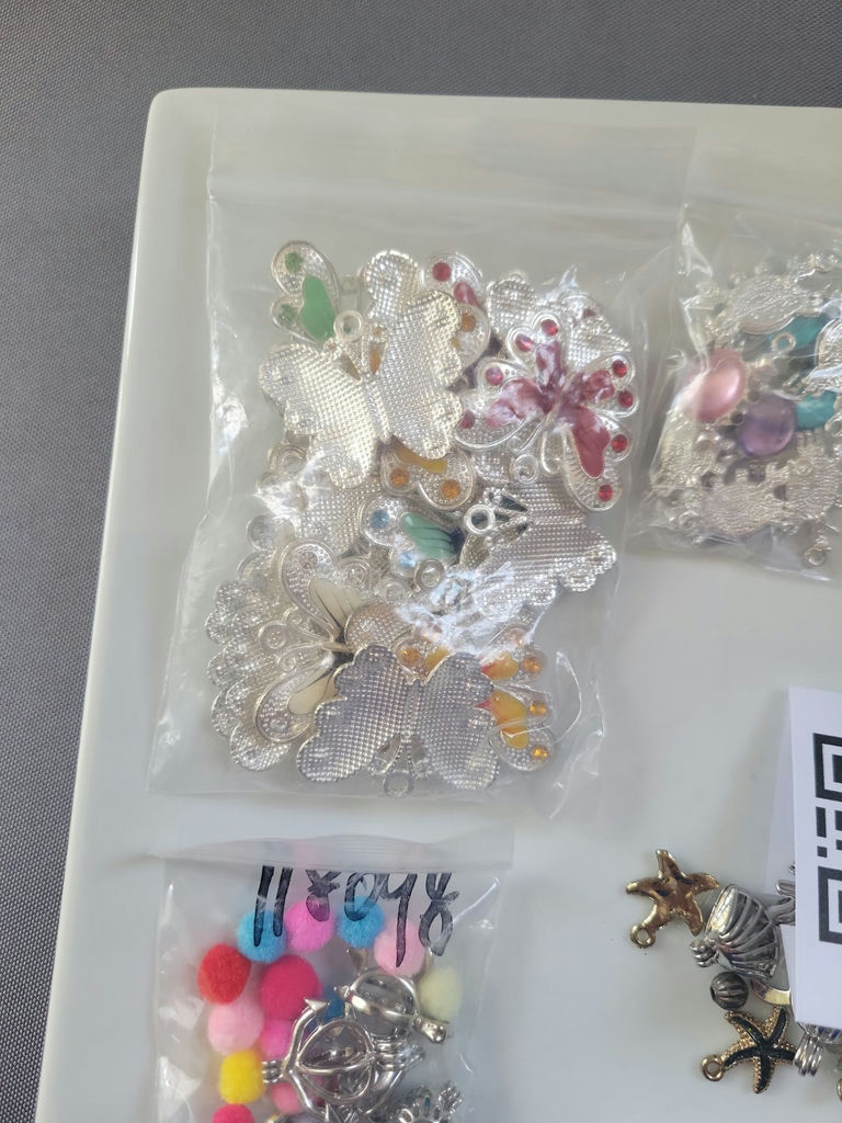 Assorted craft charms and embellishments - image 8 of 10