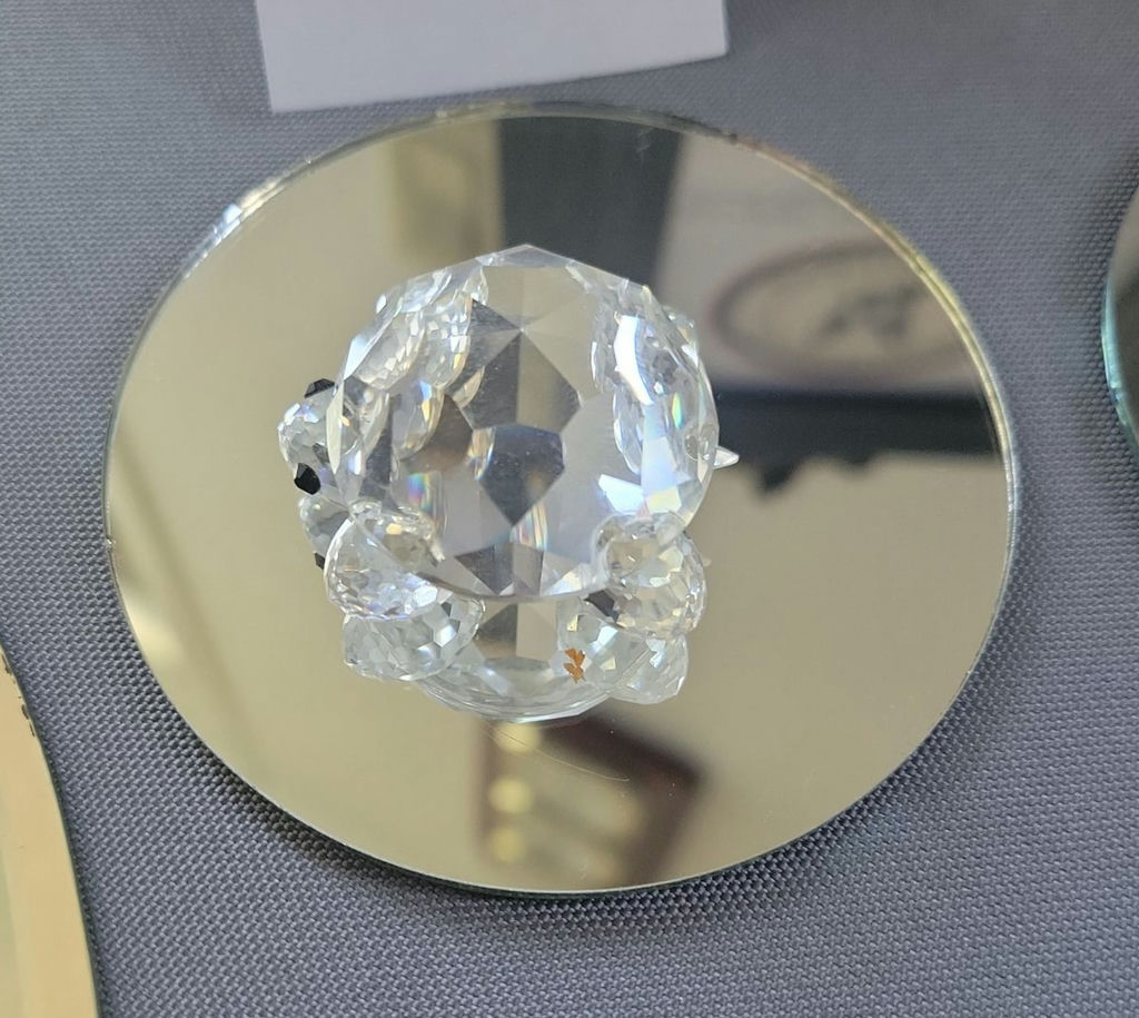 Swarovski Crystal Figurines and Decorative Pieces - image 5 of 12