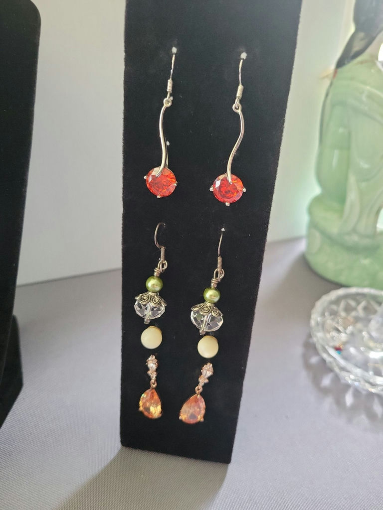 Assorted Jewelry Including Necklace, Earrings, and Rings - image 10 of 13