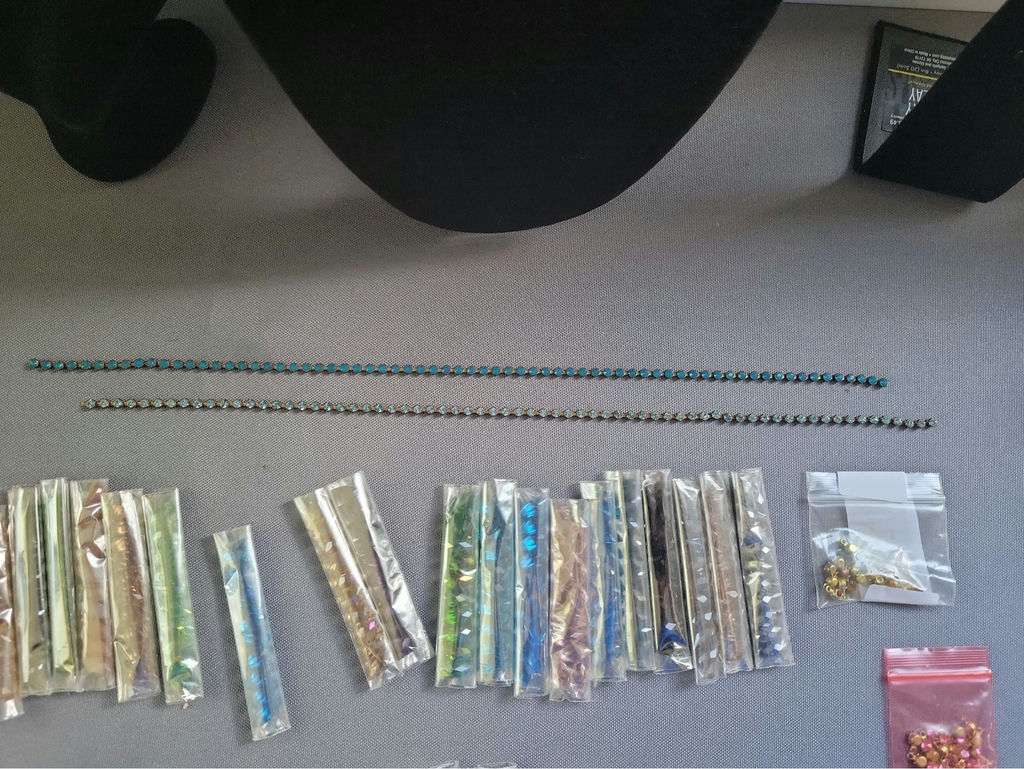 Swarovski assorted beads - image 8 of 9