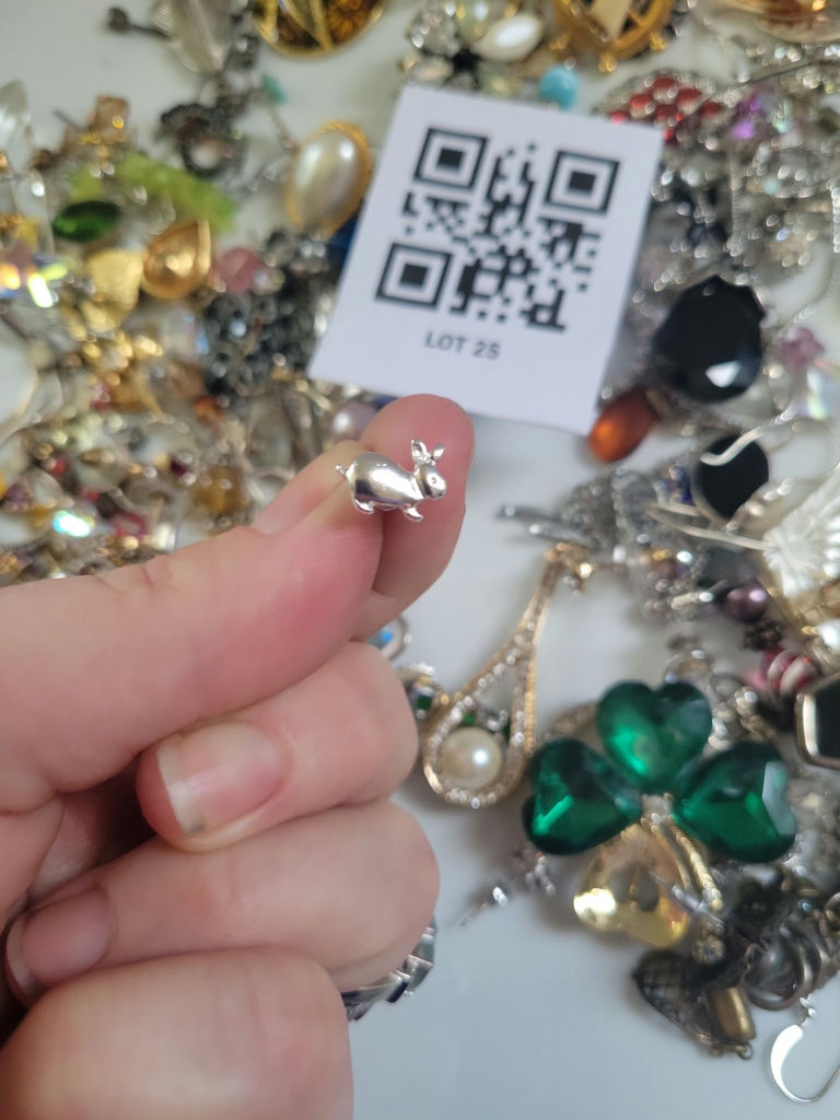 Mixed Costume Jewelry Lot - image 16 of 19