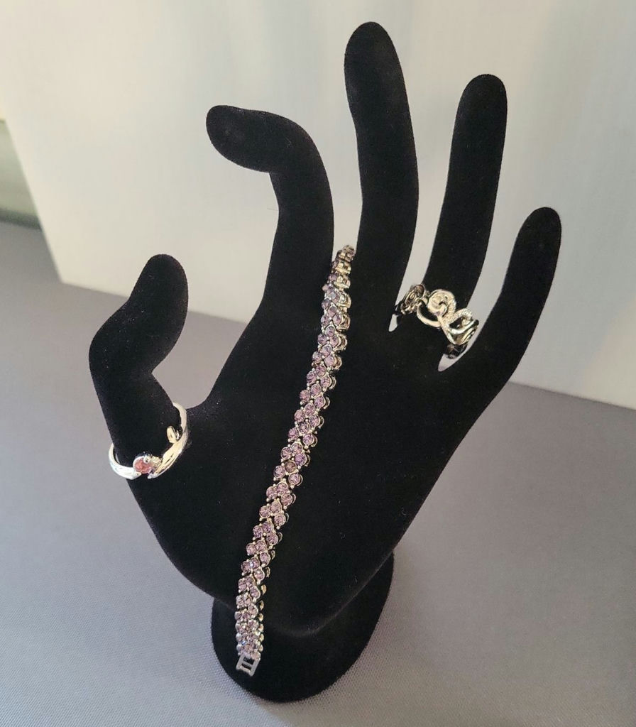 Silver jewelry collection with nautical motifs and starfish pendant - image 2 of 18