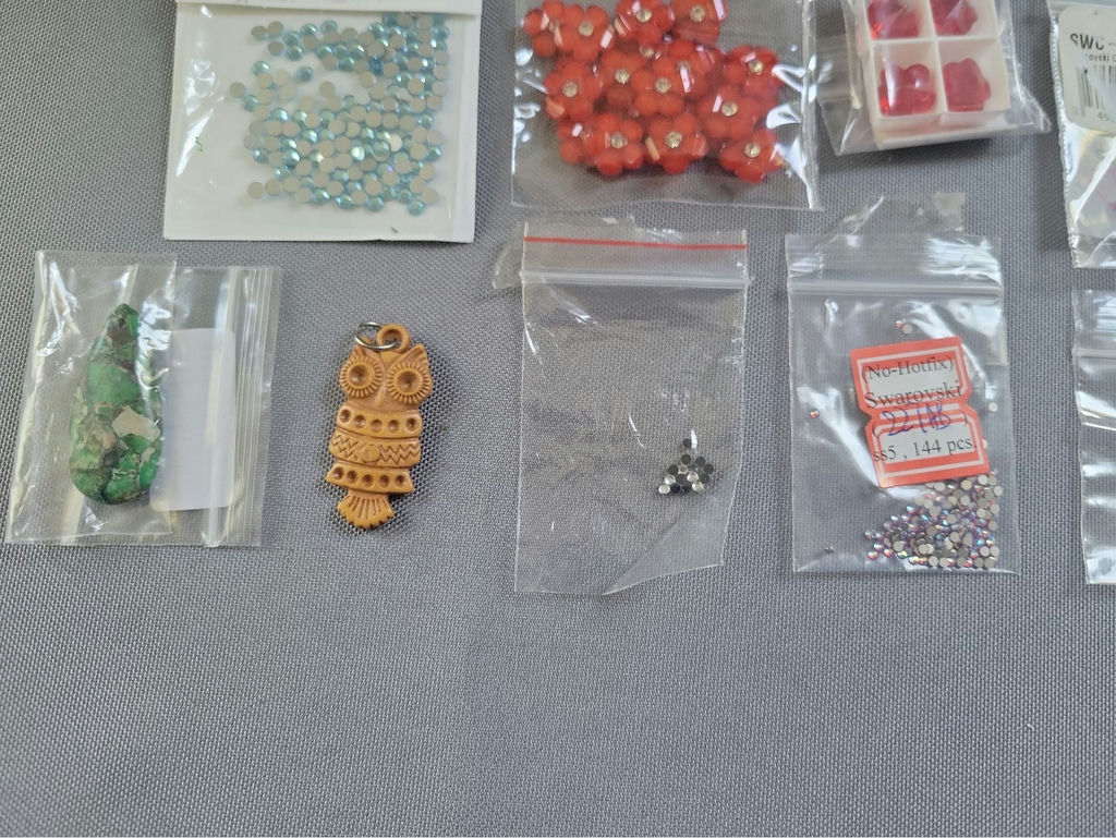Assorted Swarovski crystals and jewelry components - image 9 of 10