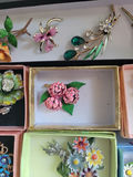 Assorted Brooches and Pins in Boxes - thumbnail 5 of 21