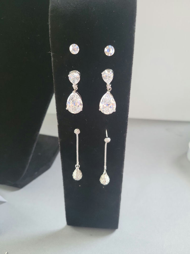 Assorted Silver-Tone Jewelry Set - image 11 of 14