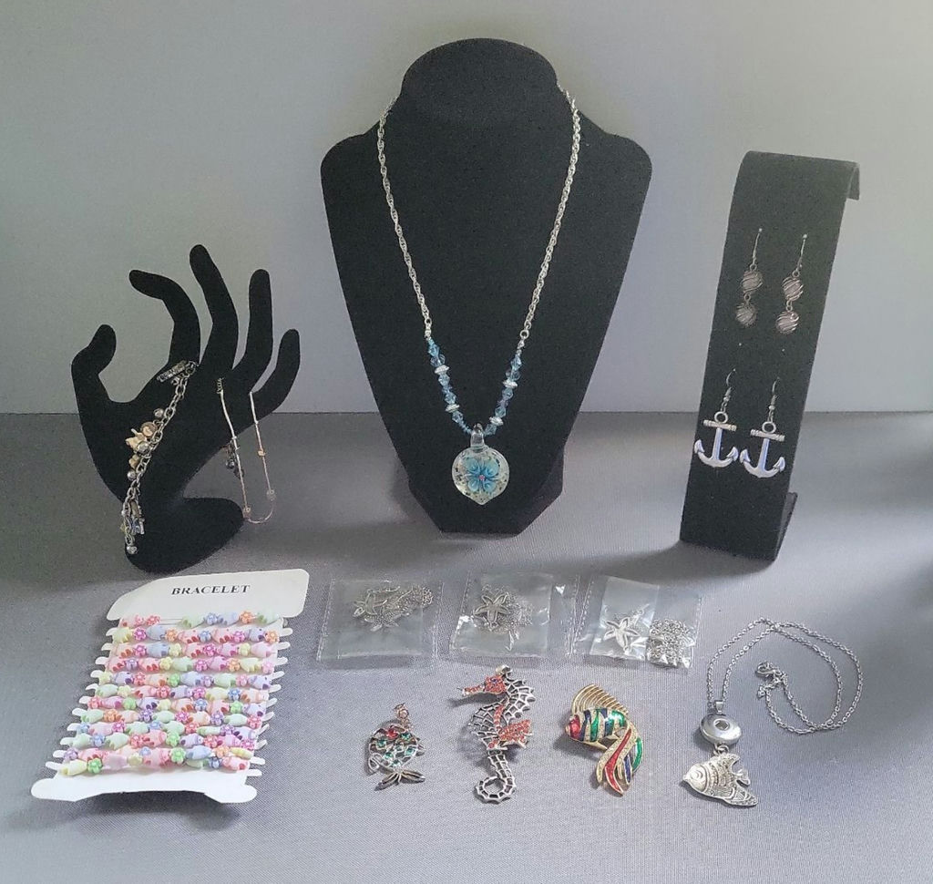 Assorted Jewelry Collection: necklaces, bracelets, earrings, and pendants - image 1 of 14