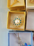 Assorted decorative jewelry brooches and pins - thumbnail 6 of 22