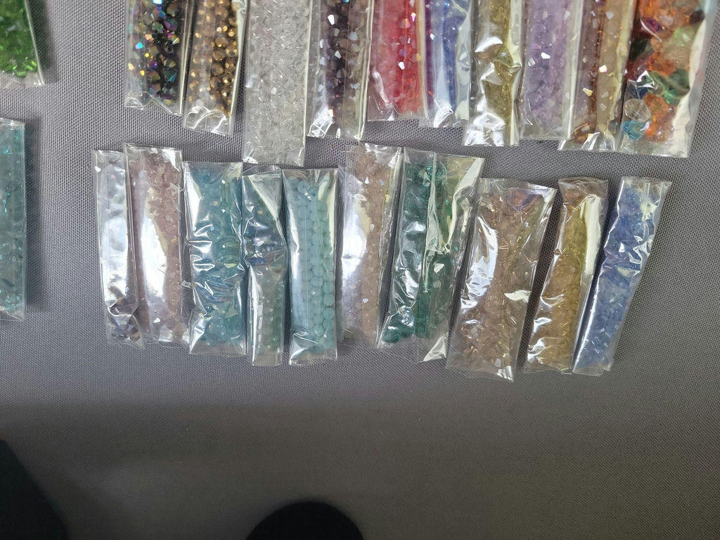 Swarovski assorted craft beads - image 4 of 8