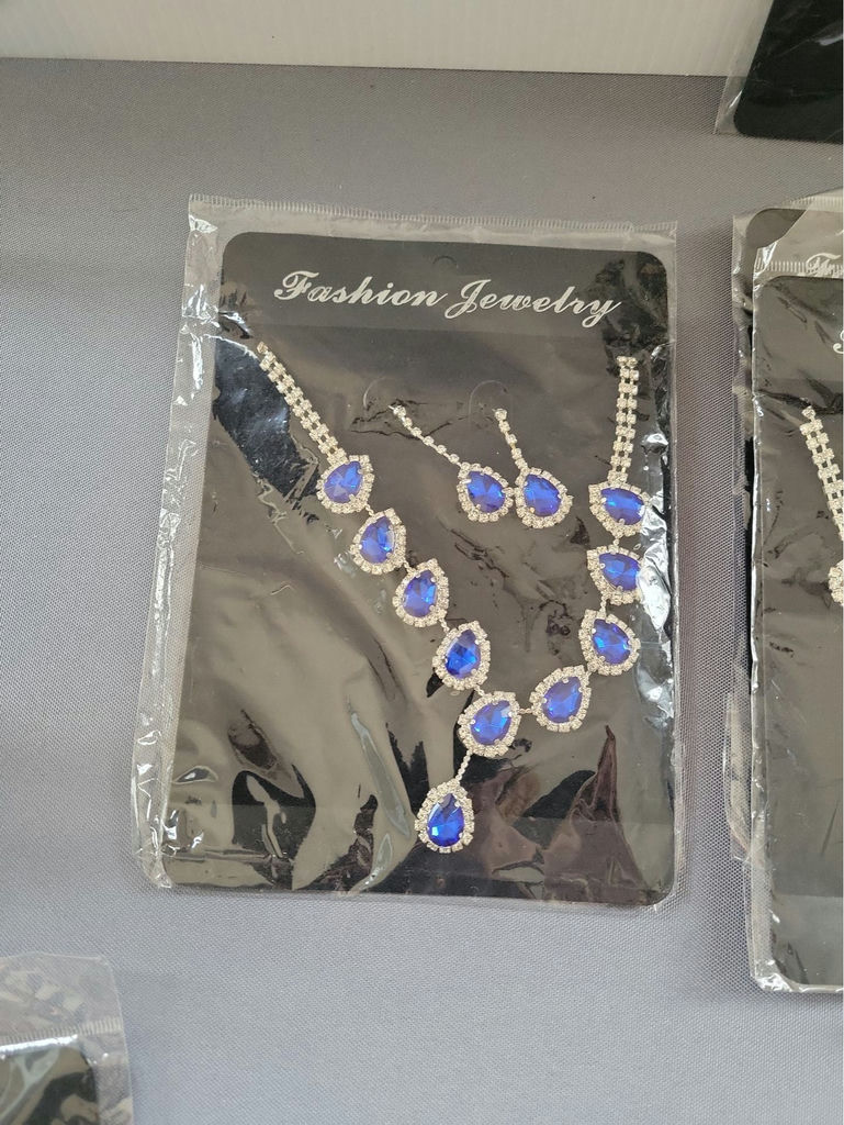Assorted fashion jewelry sets with colored gemstones - image 3 of 8