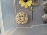 Assorted pins and brooches - thumbnail 15 of 21