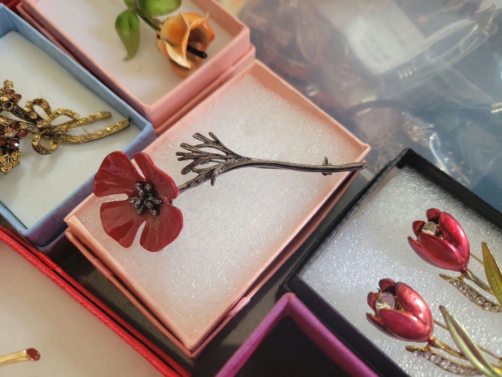 Assorted Brooches and Pins - image 12 of 18