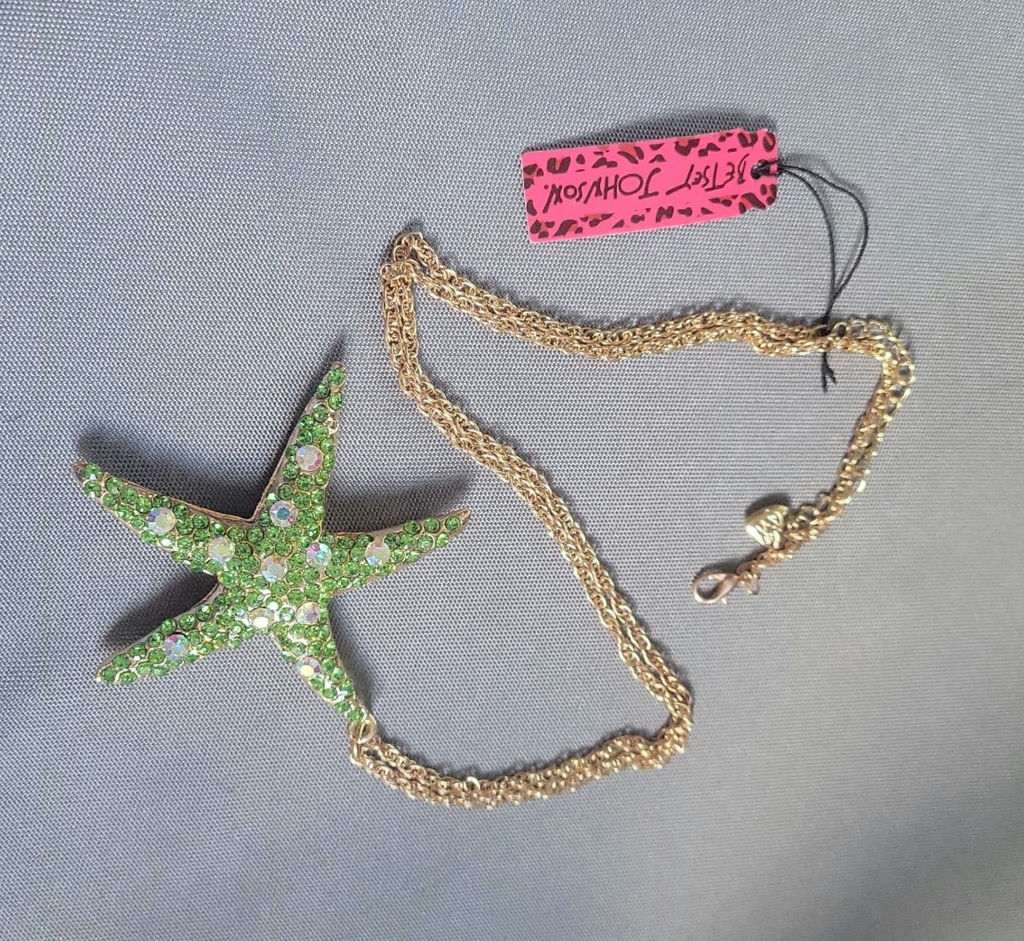 Betsy Johnson starfish and panda-themed necklace - image 4 of 5
