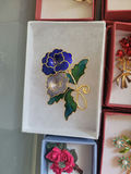 Assorted decorative brooch pins in display boxes - thumbnail 8 of 20