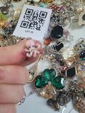 Mixed Costume Jewelry Lot - thumbnail 14 of 19
