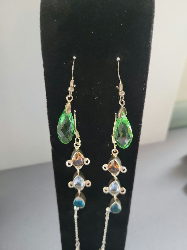 Assorted sea-themed jewelry collection - image 11 of 20