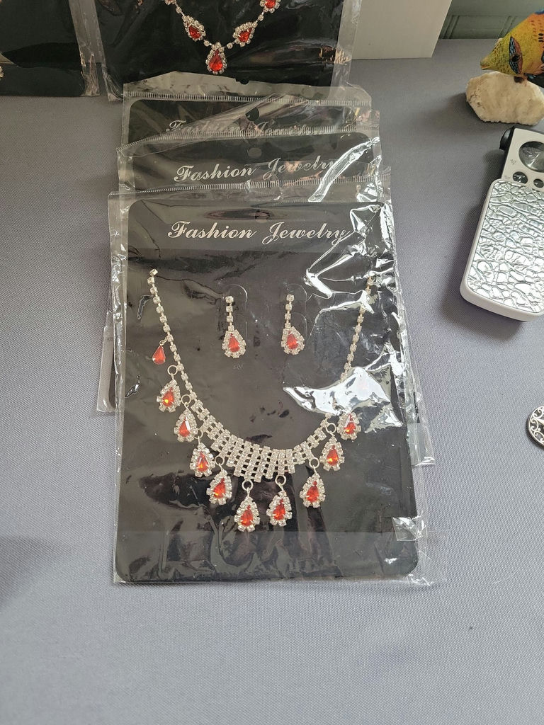 Assorted fashion jewelry sets with colored gemstones - image 6 of 8