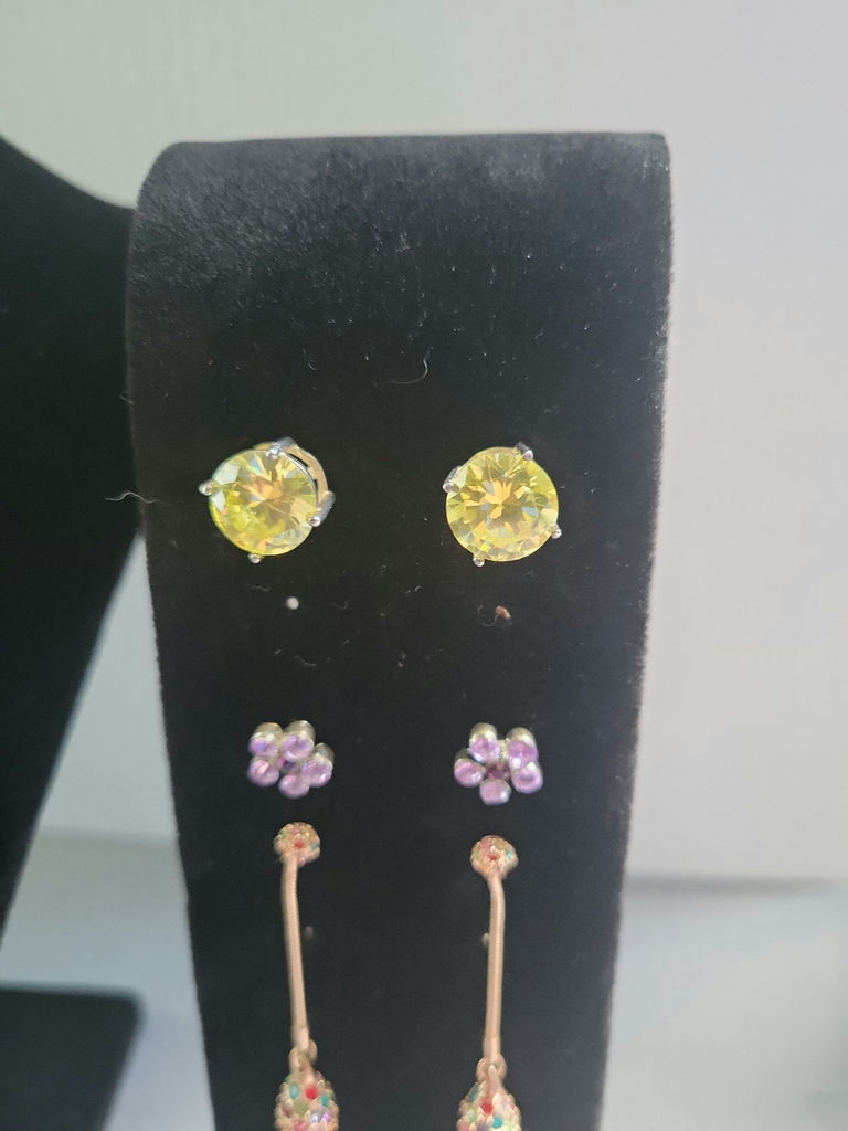 Swarovski Elements and Assorted Jewelry Collection with Rings, Necklace, Bracelet, and Earrings - image 11 of 15