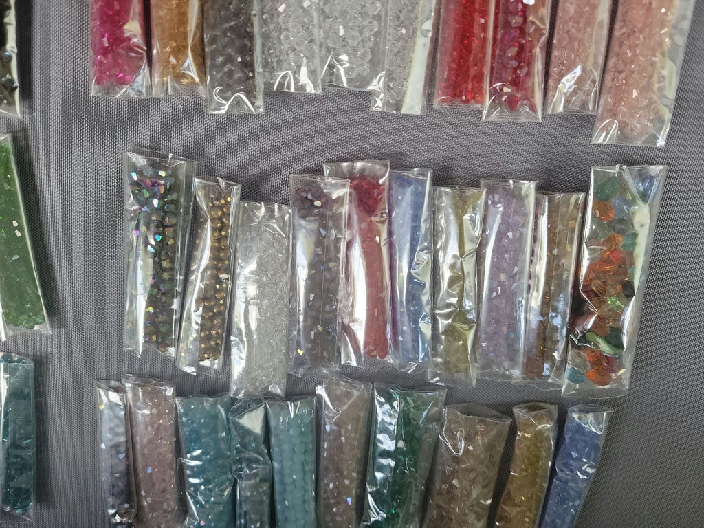 Swarovski assorted craft beads - image 3 of 8
