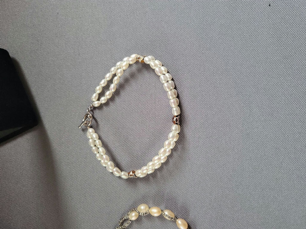 Pearl Jewelry Collection (Necklaces, Bracelets, and Earrings) - image 18 of 19