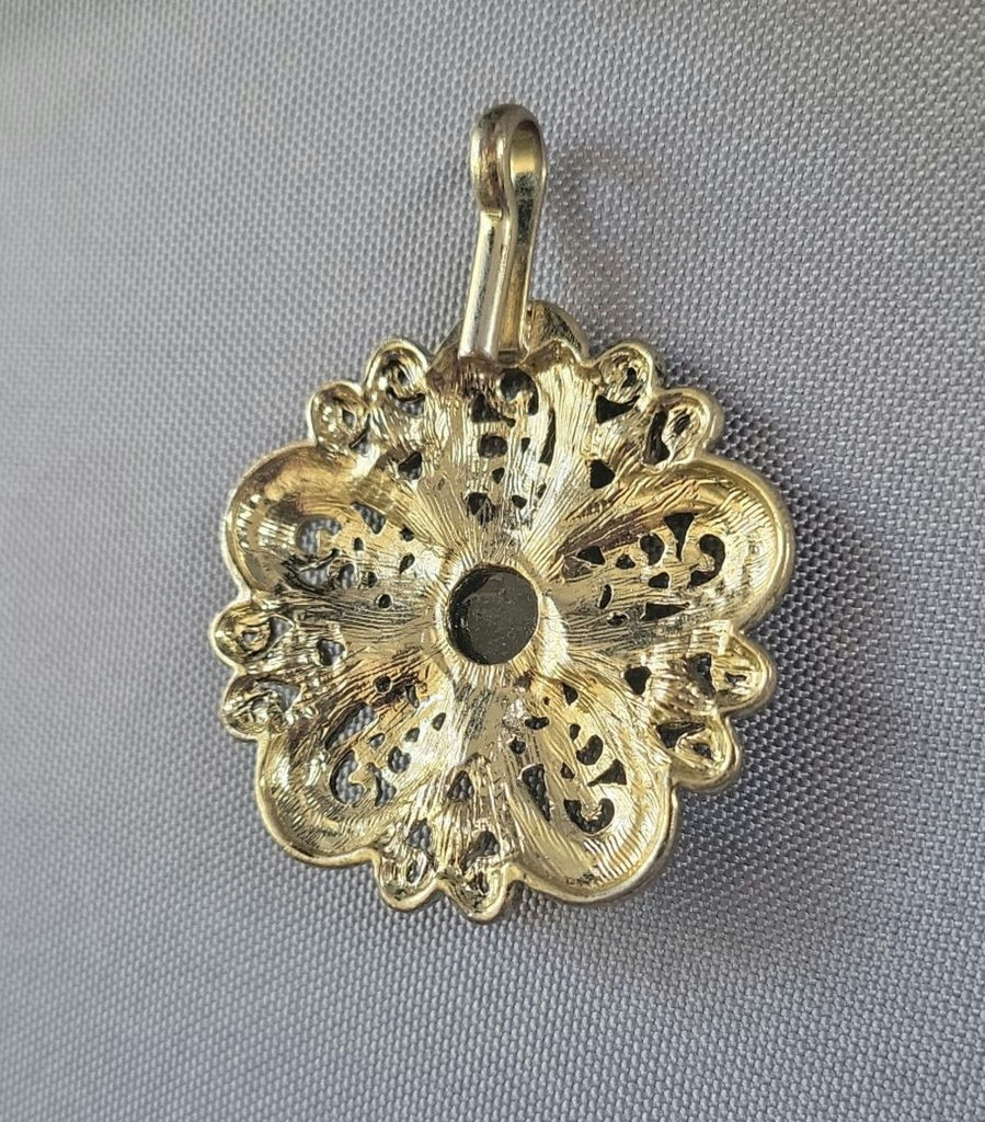Assorted Costume Jewelry Collection - image 10 of 19