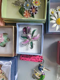 Assorted Brooches and Pins in Boxes - thumbnail 10 of 21
