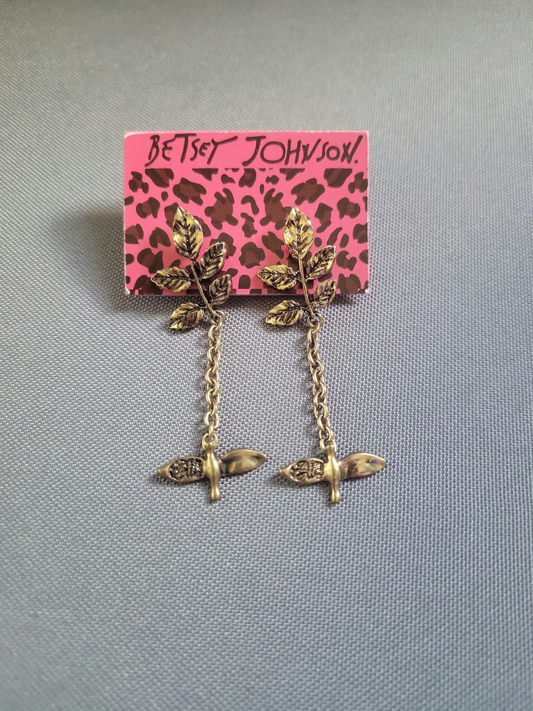 Betsy Johnson dangling earrings with leaf and marine charms - image 2 of 6