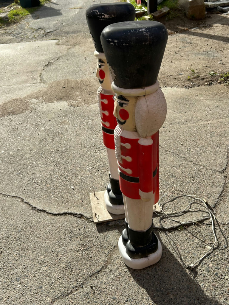 Vintage Blow Mold Nutcracker Soldiers  - image 6 of 7