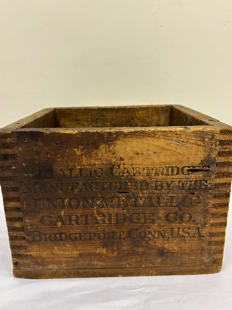 Union Metallic Cartridges Co Shipping Crate. - image 2 of 8
