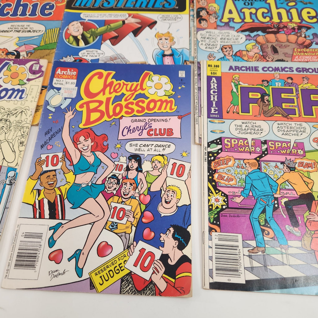 Miscellaneous Archie Comics - image 4 of 6