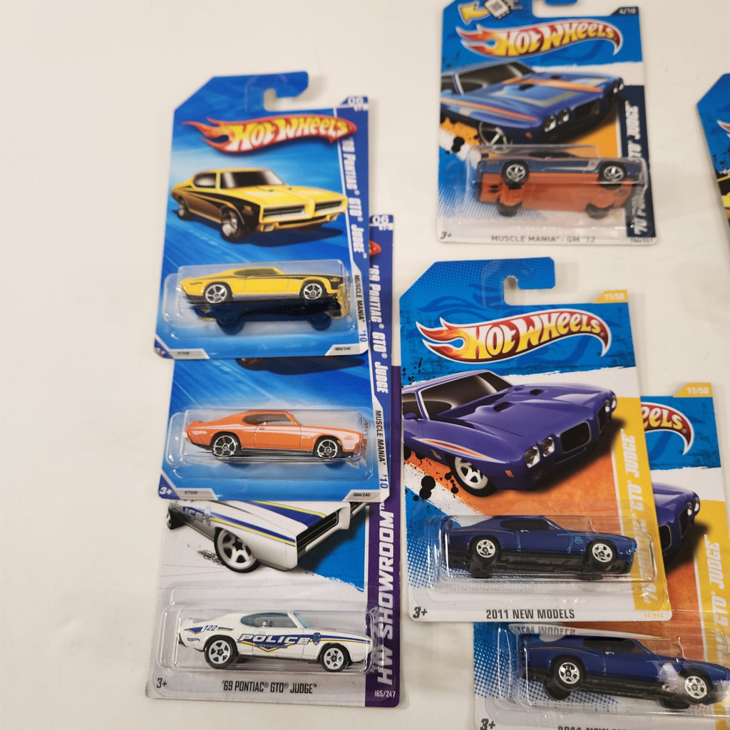 Hot Wheels Pontiac GTO Cars - image 5 of 5