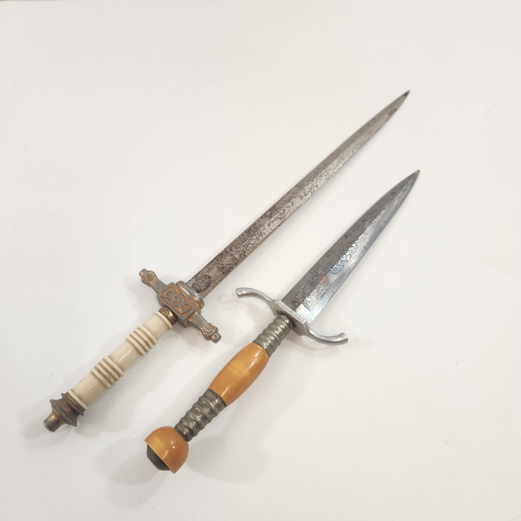 Decorative Knives - image 1 of 4