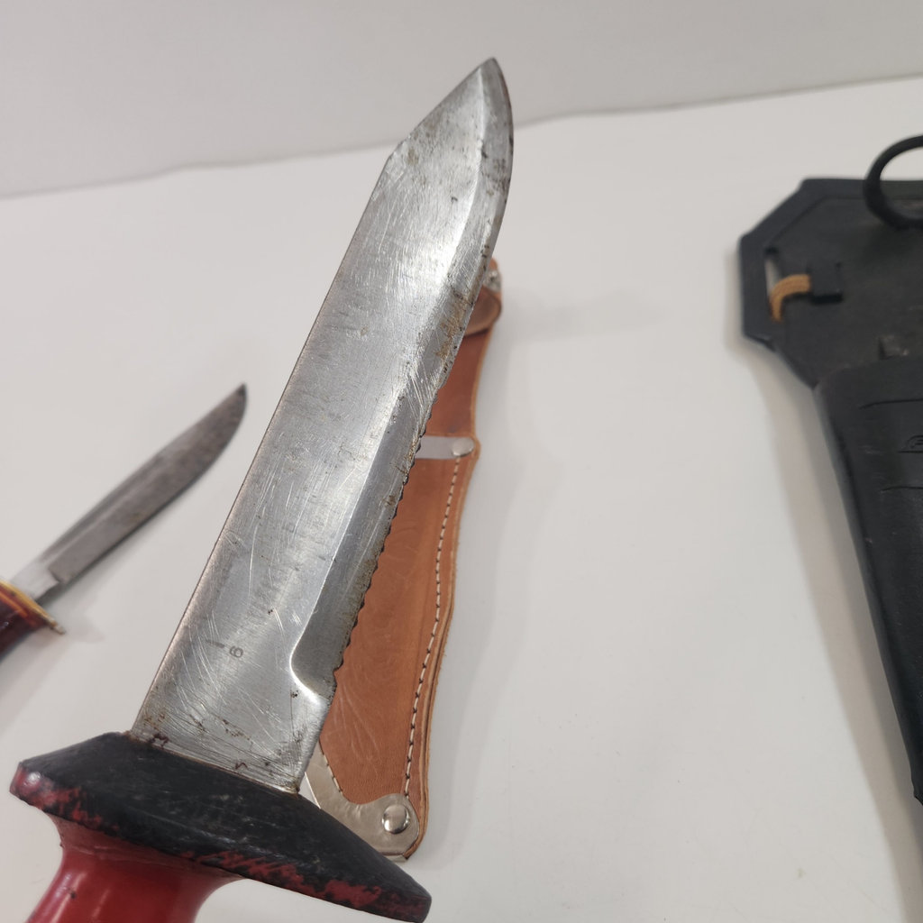 Collectible Knives - image 3 of 5