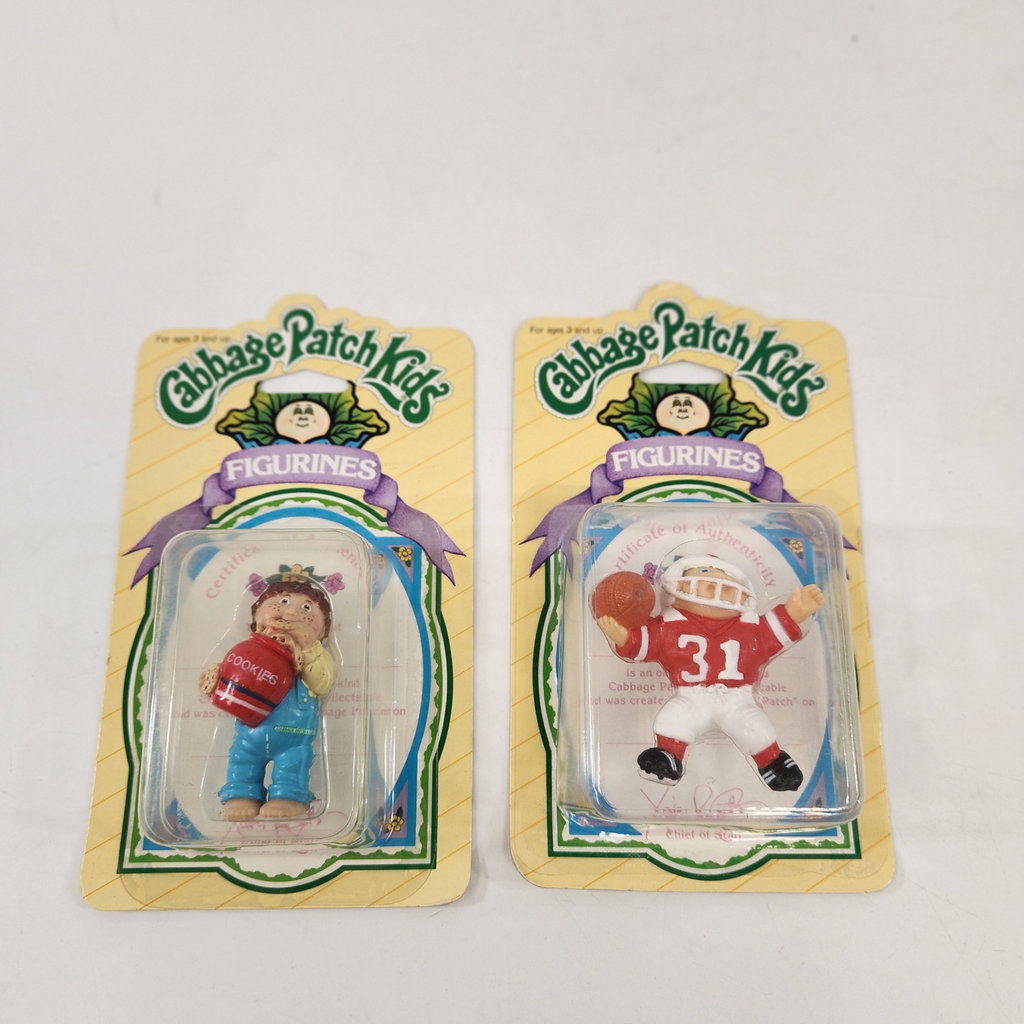 Cabbage Patch Mini Figures - image 1 of 4