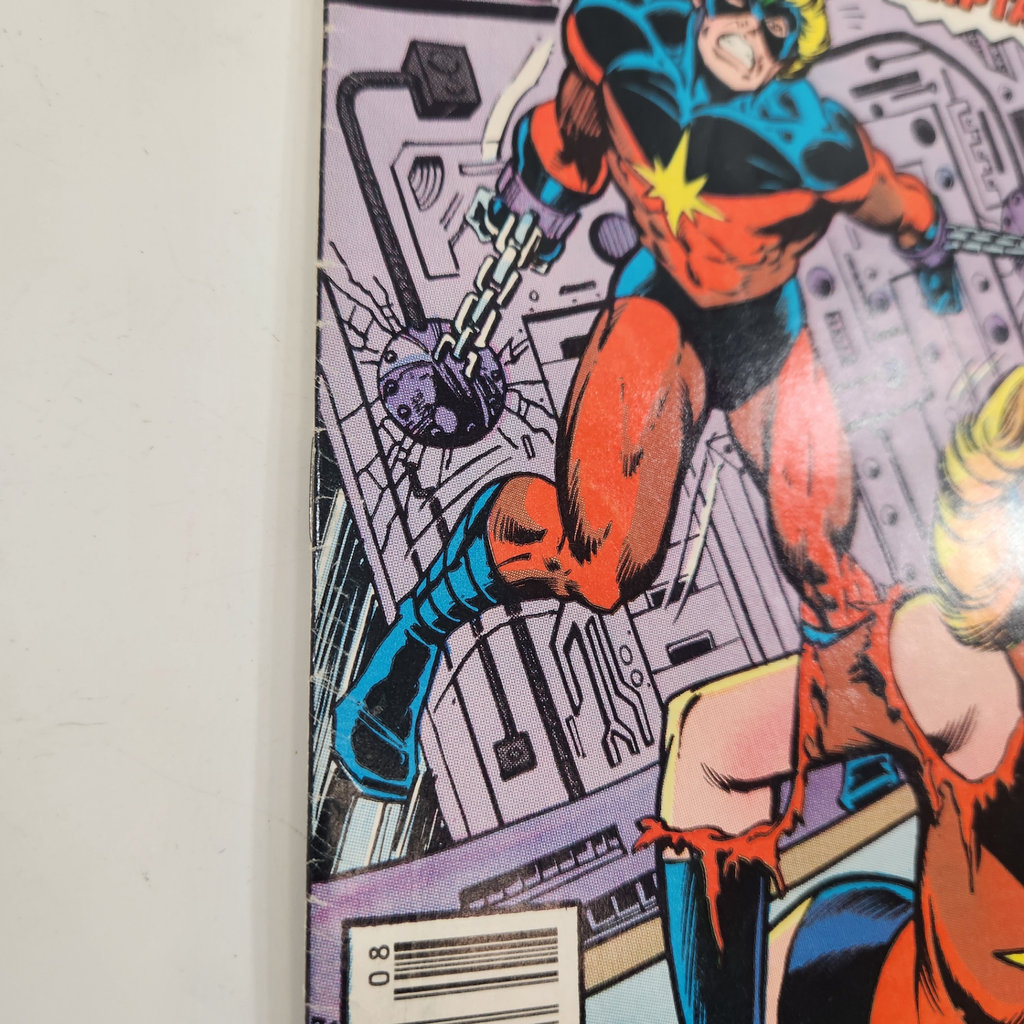 Spider-Woman 6,9 Ms. Marvel 19 - image 3 of 5