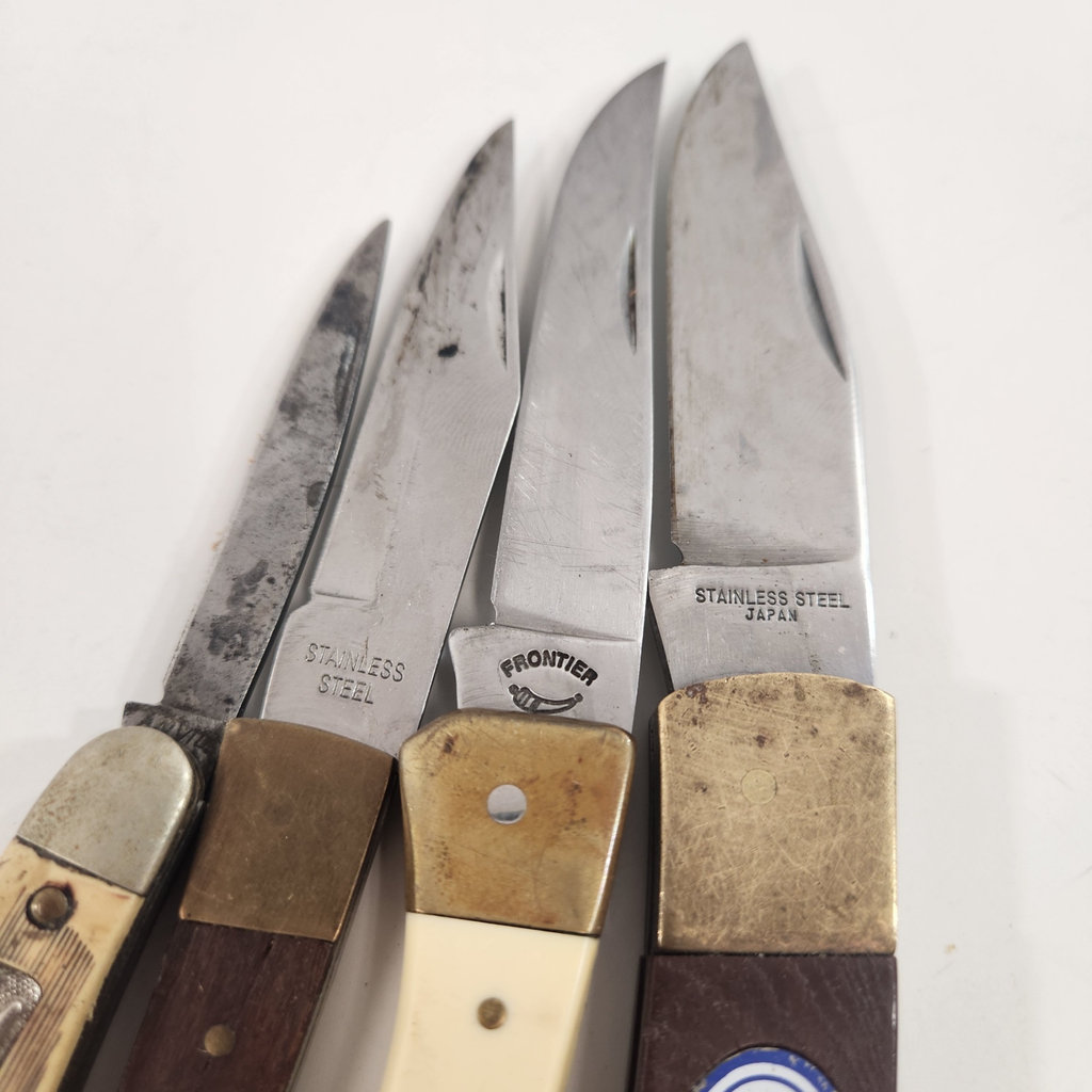 Collectible Knives - image 2 of 3