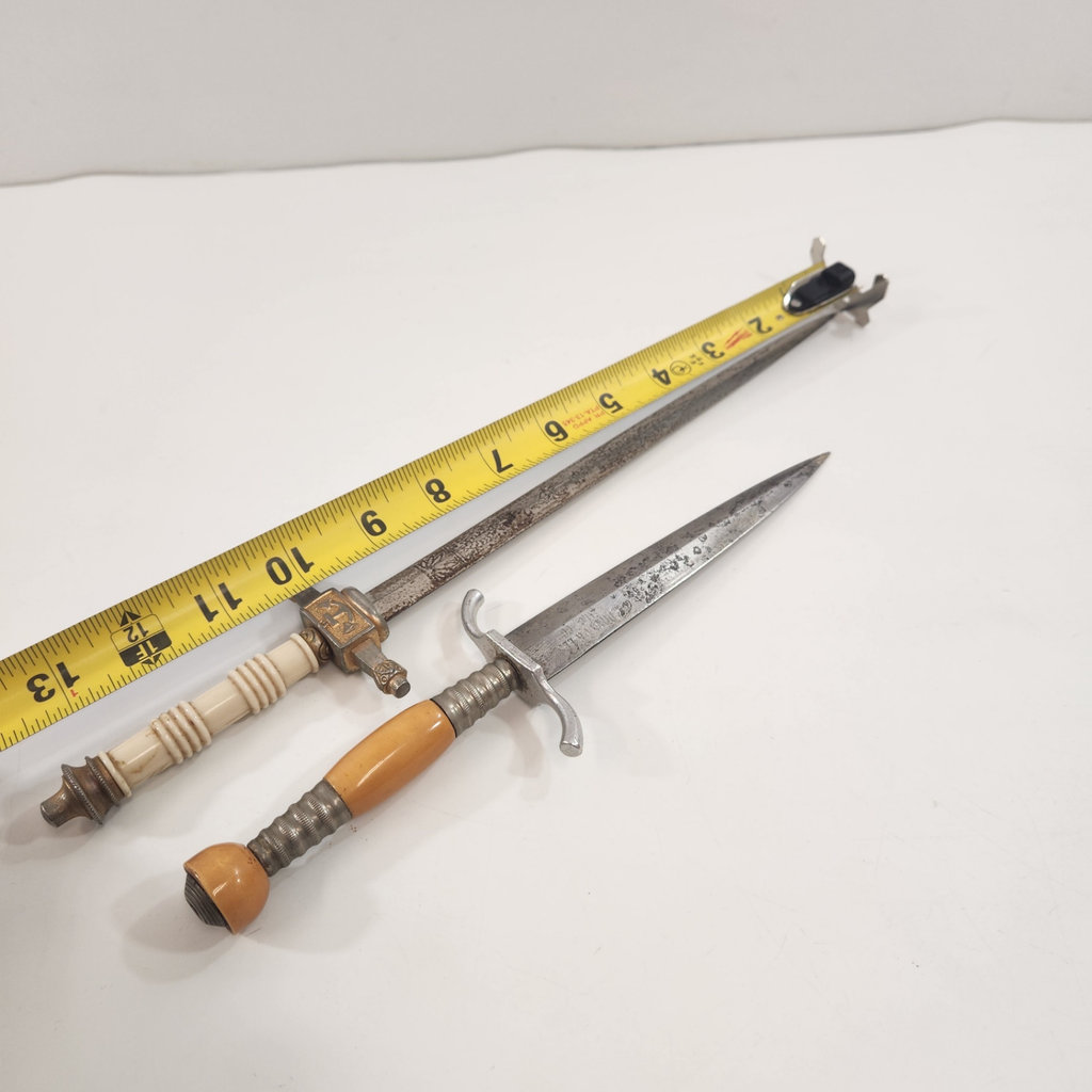 Decorative Knives - image 4 of 4