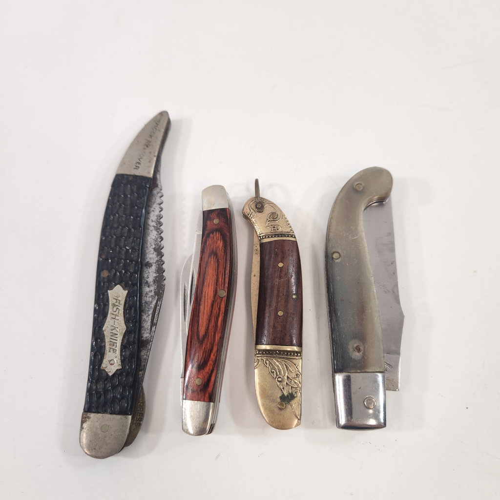 Collectible Knives - image 2 of 4