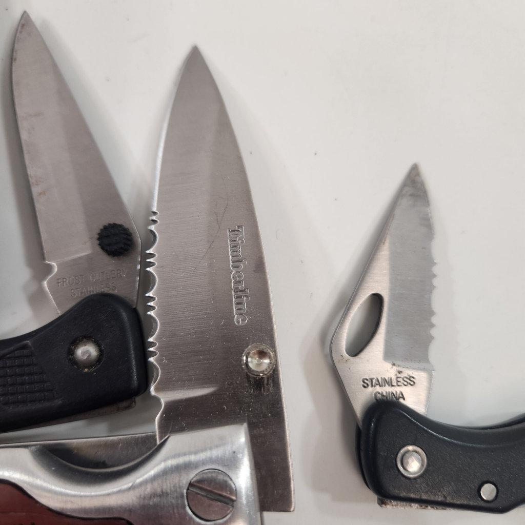 Collectible Knives - image 3 of 4