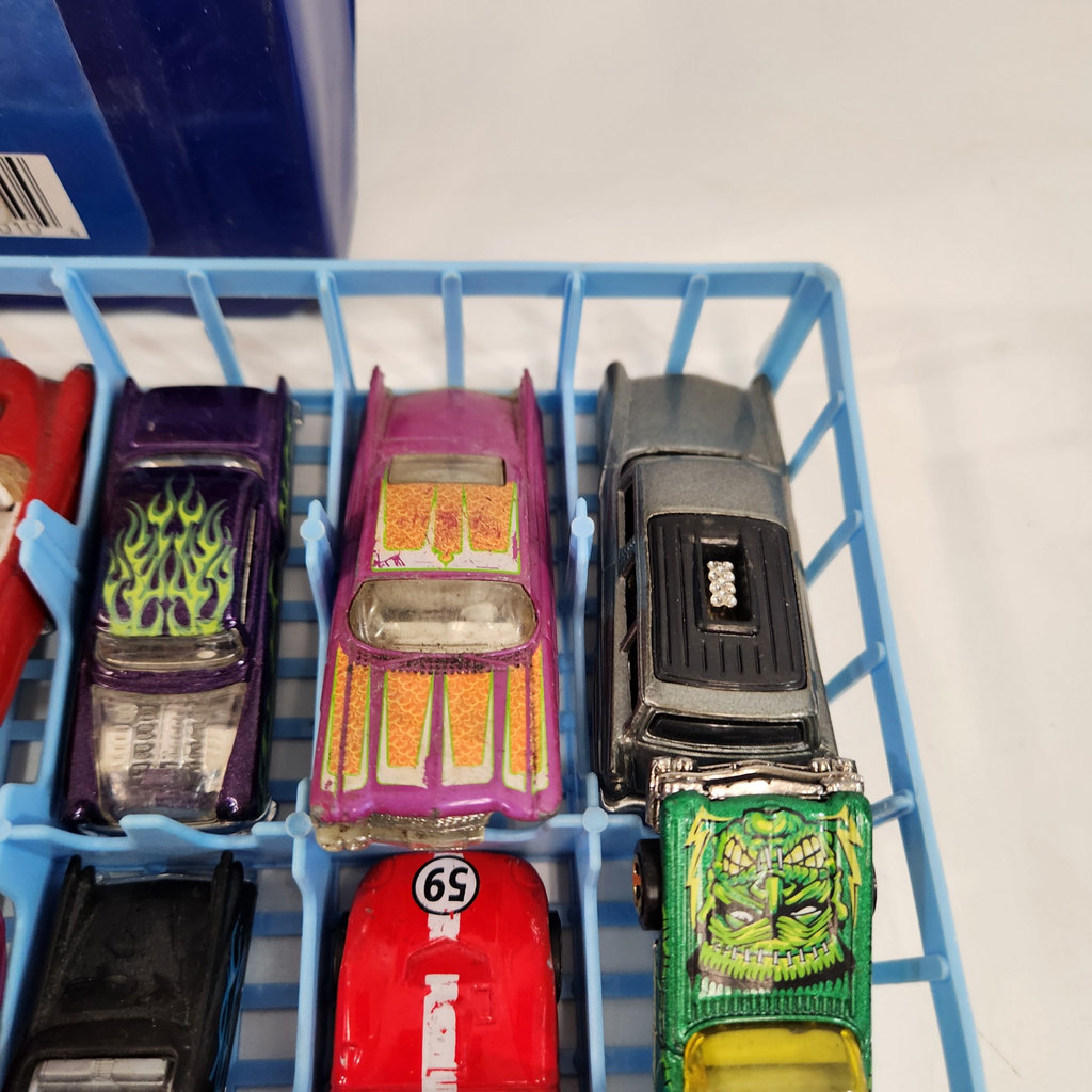 Hot Wheels x 48 - image 2 of 6