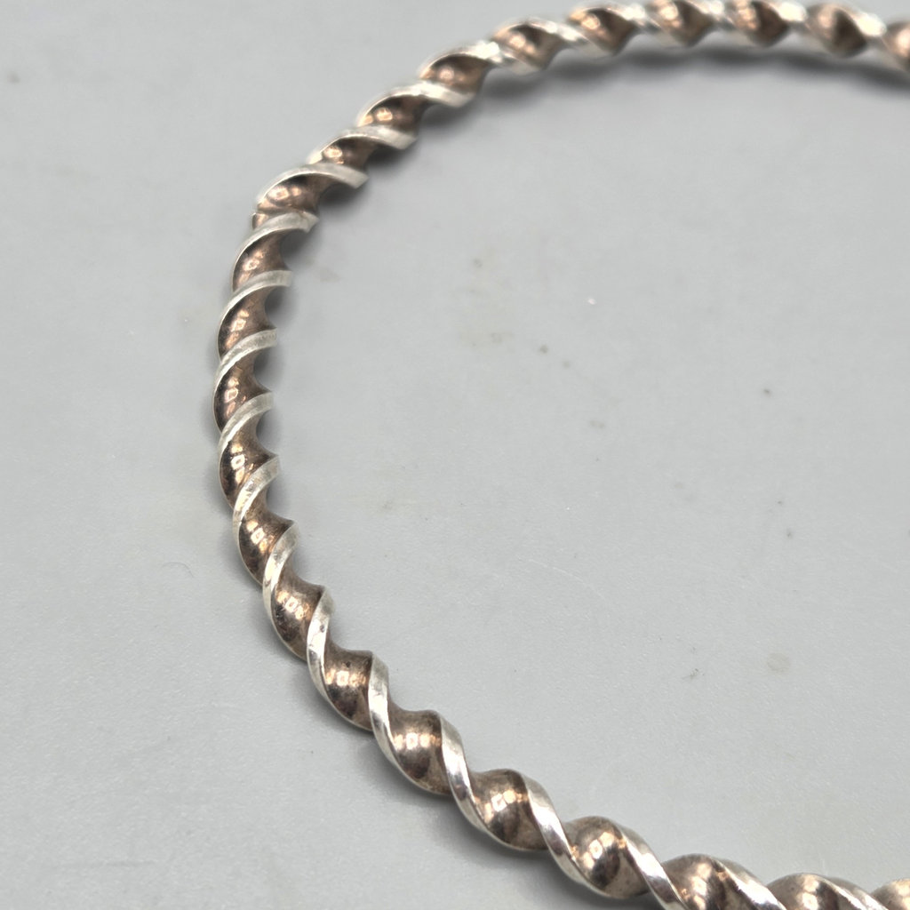 Vintage Coro Sterling Bangle Bracelet 10 grams - image 4 of 7