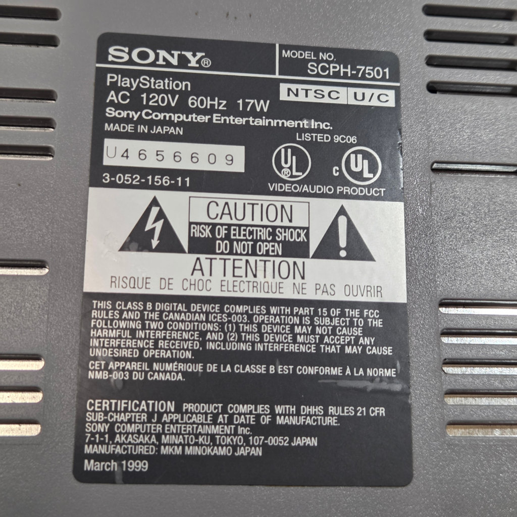 PlayStation 1 - image 5 of 5