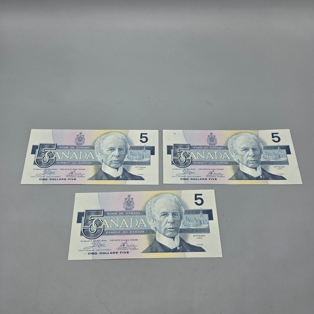 Canada $5 Bills x 3 - image 1 of 2